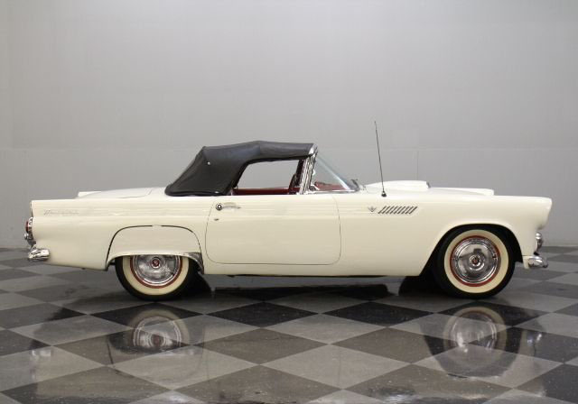 1955 Ford Thunderbird
