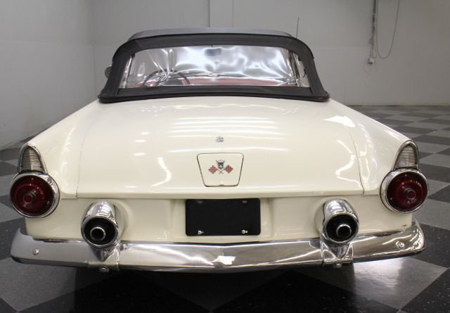 1955 Ford Thunderbird